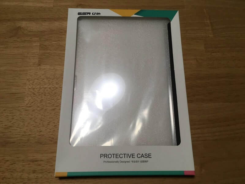 ESR iPad Airケース　外箱